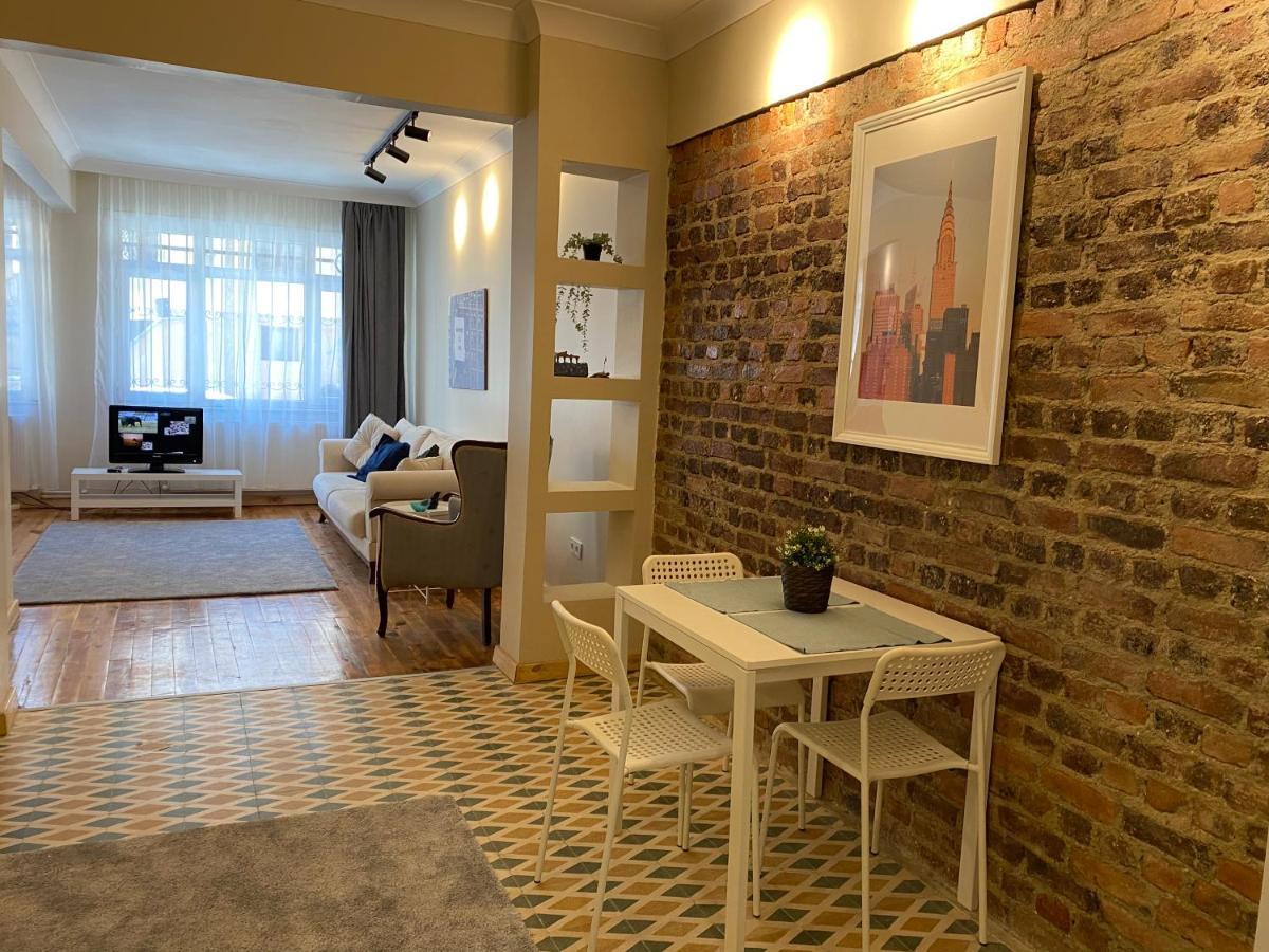 Kueltueruen Merkezinde Appartement *